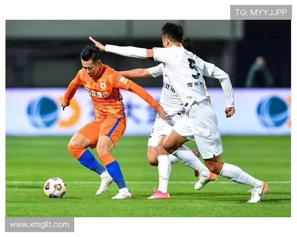 中超焦点战长春亚泰迎战山东泰山球队实力对决引发球迷热议